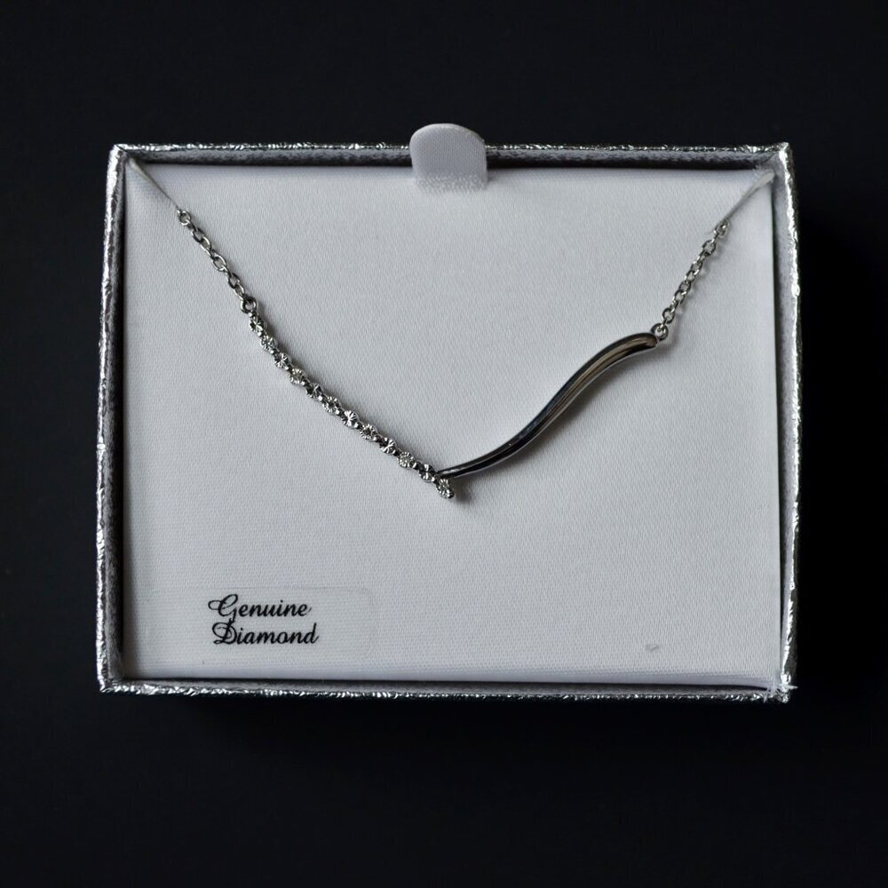 New Sterling Silver Genuine Diamond Accent V Bar Necklace